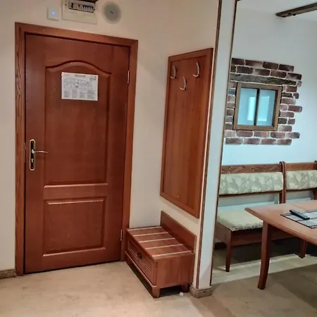 Private Emerald Daire Bansko