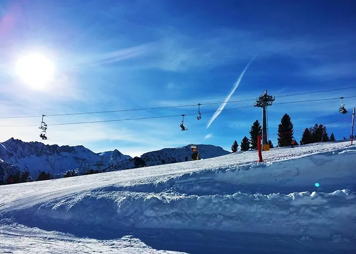 Private Emerald Apartment